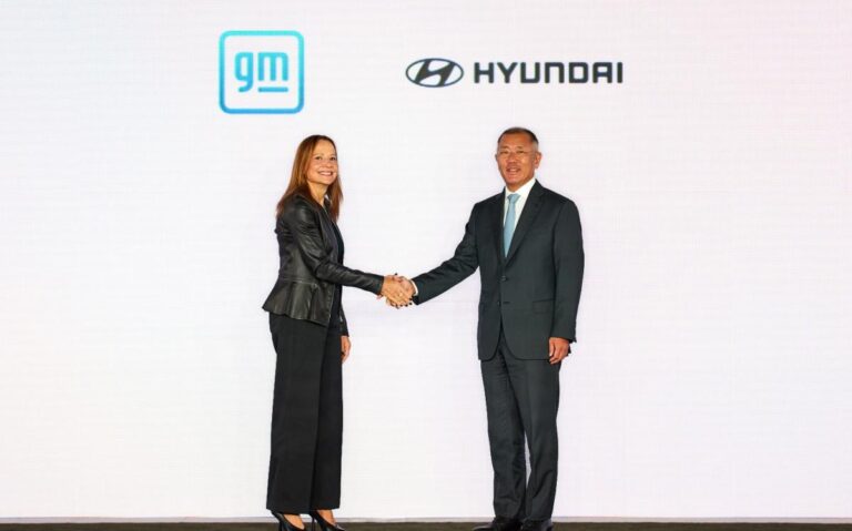 GM and Hyundai plan to work together on cars and clean-energy tech